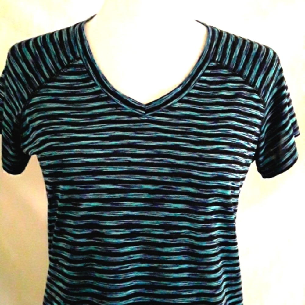Athletic Collection Top - Picture 2 of 6